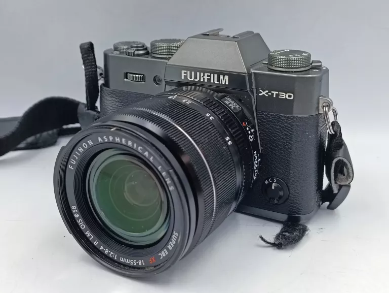APARAT FUJIFILM X-T30 + XF 18-55 MM F-2.8-4
