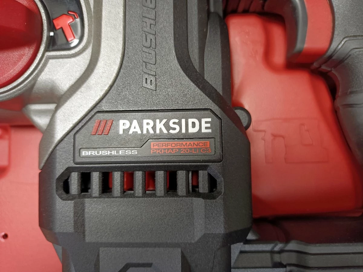 parkside-performance-akumulatorowa-mlotowiertarka-20-v-pkhap-20-li-c3-energia-udaru-3
