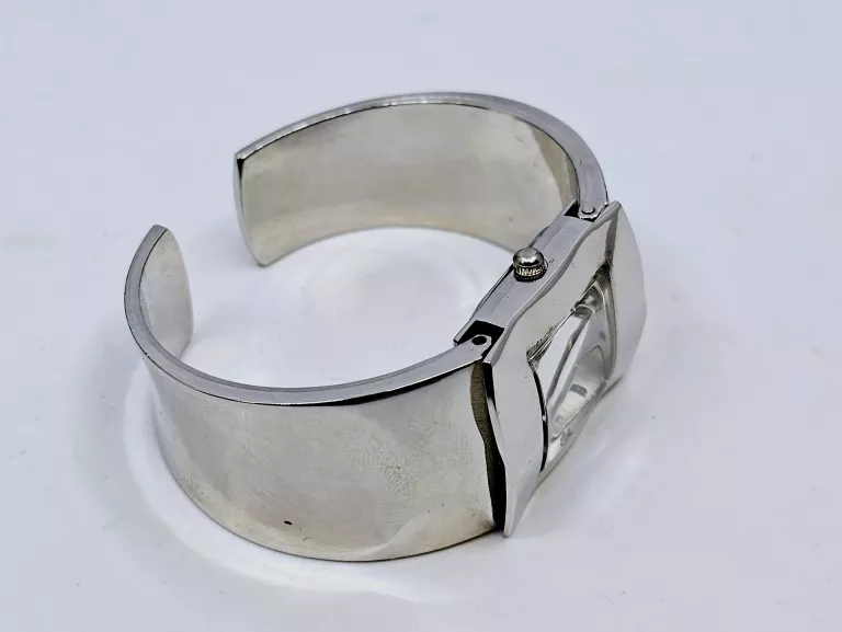 zegarek-leo-bernard-mechanizm-kwarcowy