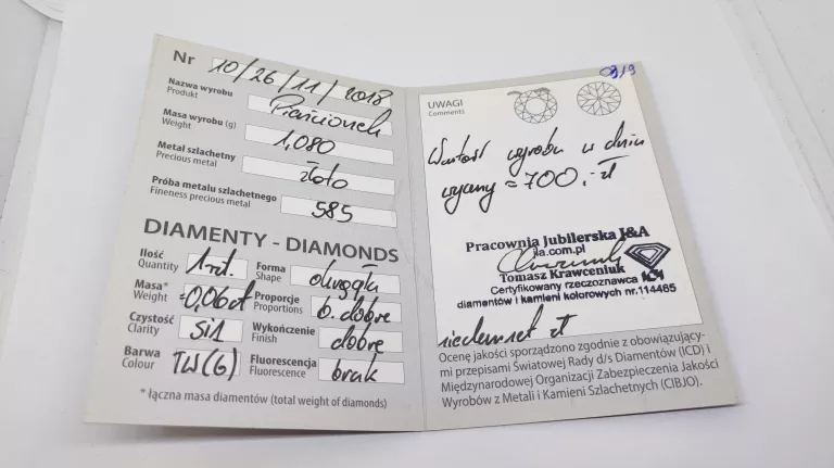 PIERŚCIONEK 14K Z DIAMENTEM