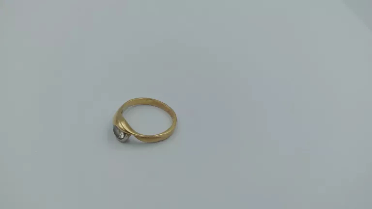 wyrob-jubilerski-uzywany-pierscionek-marka-bez-marki