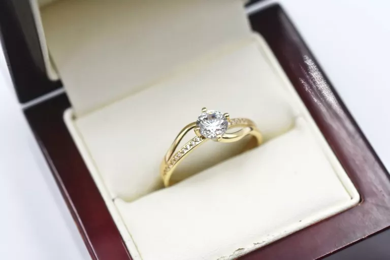 UNIKATOWY ZŁOTY PIERŚCIONEK Z CYRKONIAMI P585 14K 2,34G R21