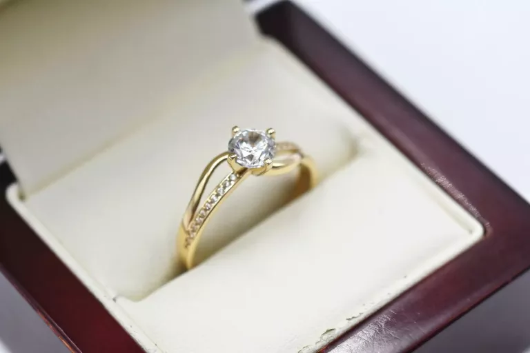 unikatowy-zloty-pierscionek-z-cyrkoniami-p585-14k-234g-r21-material-15835-2