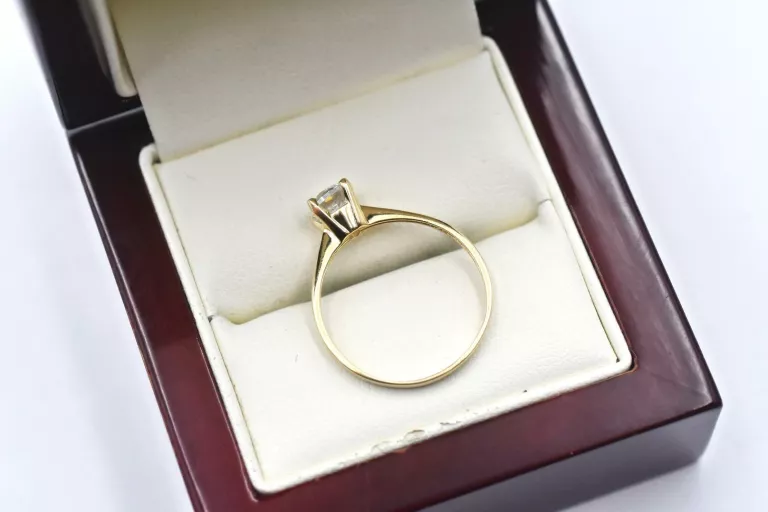 ŚLICZNY ZŁOTY PIERŚCIONEK Z CYRKONIĄ P585 14K 1,74G R18