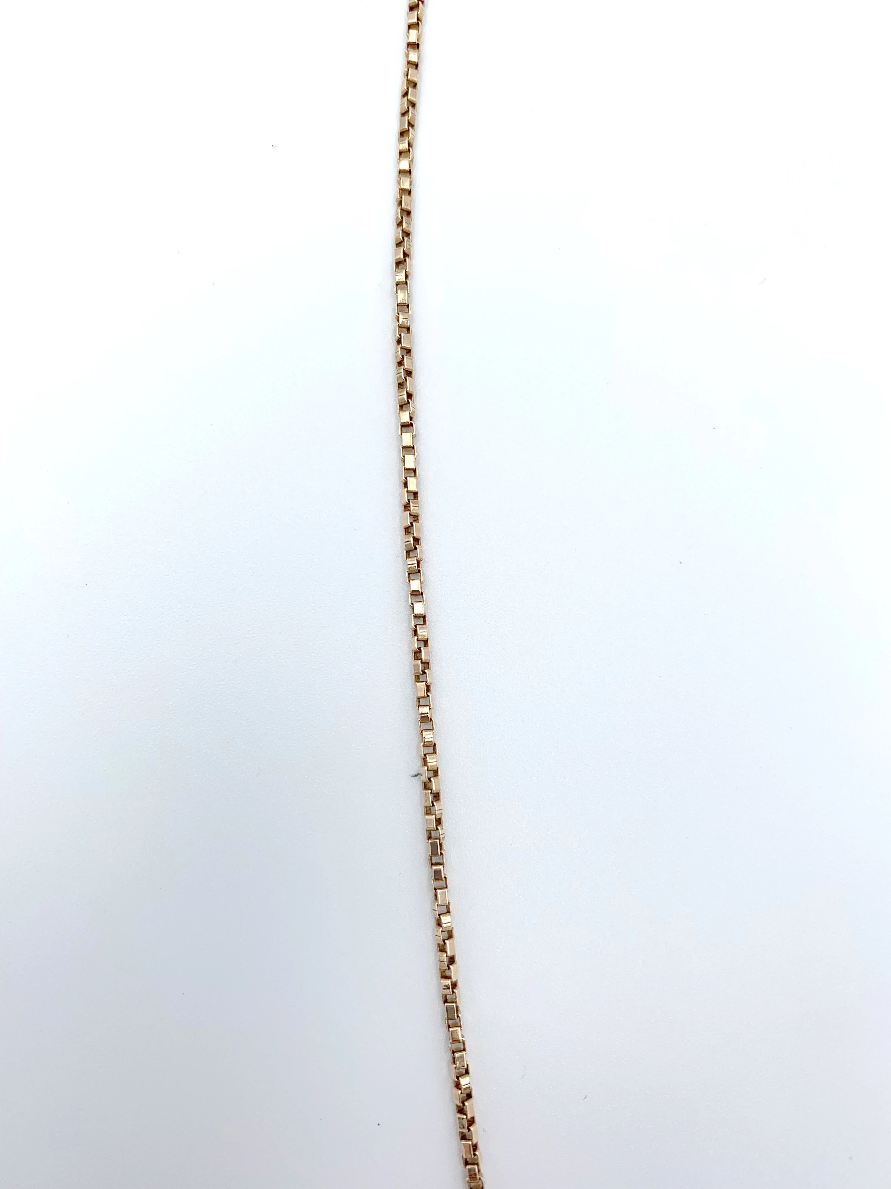 wyrob-jubilerski-uzywany-lancuszek-marka-bez-marki