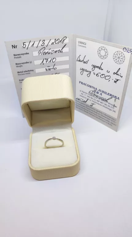 pierscionek-z-bialego-zlota-14k-z-brylantem-seminaryjska-2-kielce