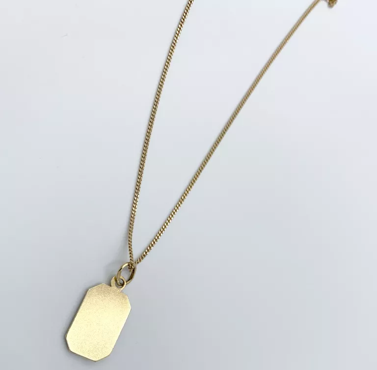 wyrob-jubilerski-uzywany-lancuszek-z-zawieszka-splot-inny-splot