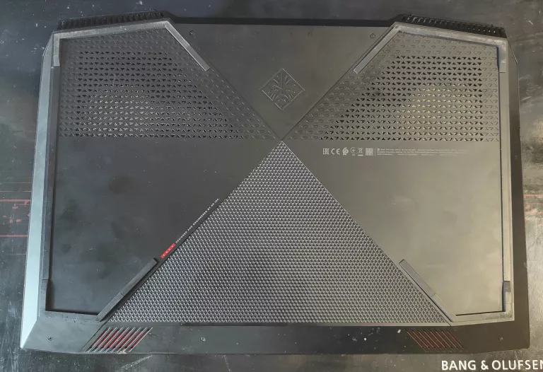 LAPTOP HP OMEN 17-AN100NW I5 8GB/1000GB NVIDIA GEFORCE GTX1050