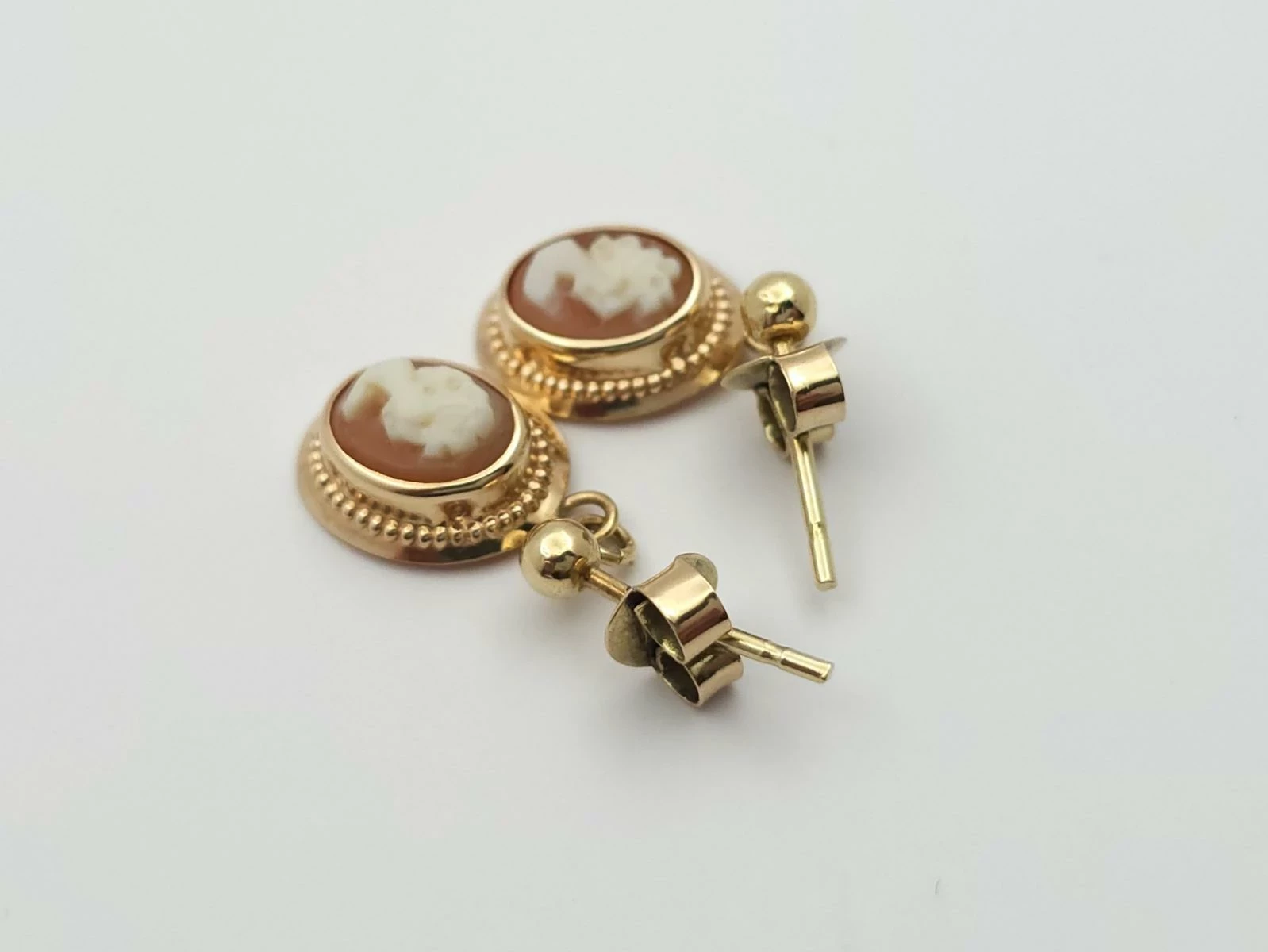 eleganckie-zlote-kolczyki-kamea-585-14k-140g-sztyft-ean-gtin-5905868202380