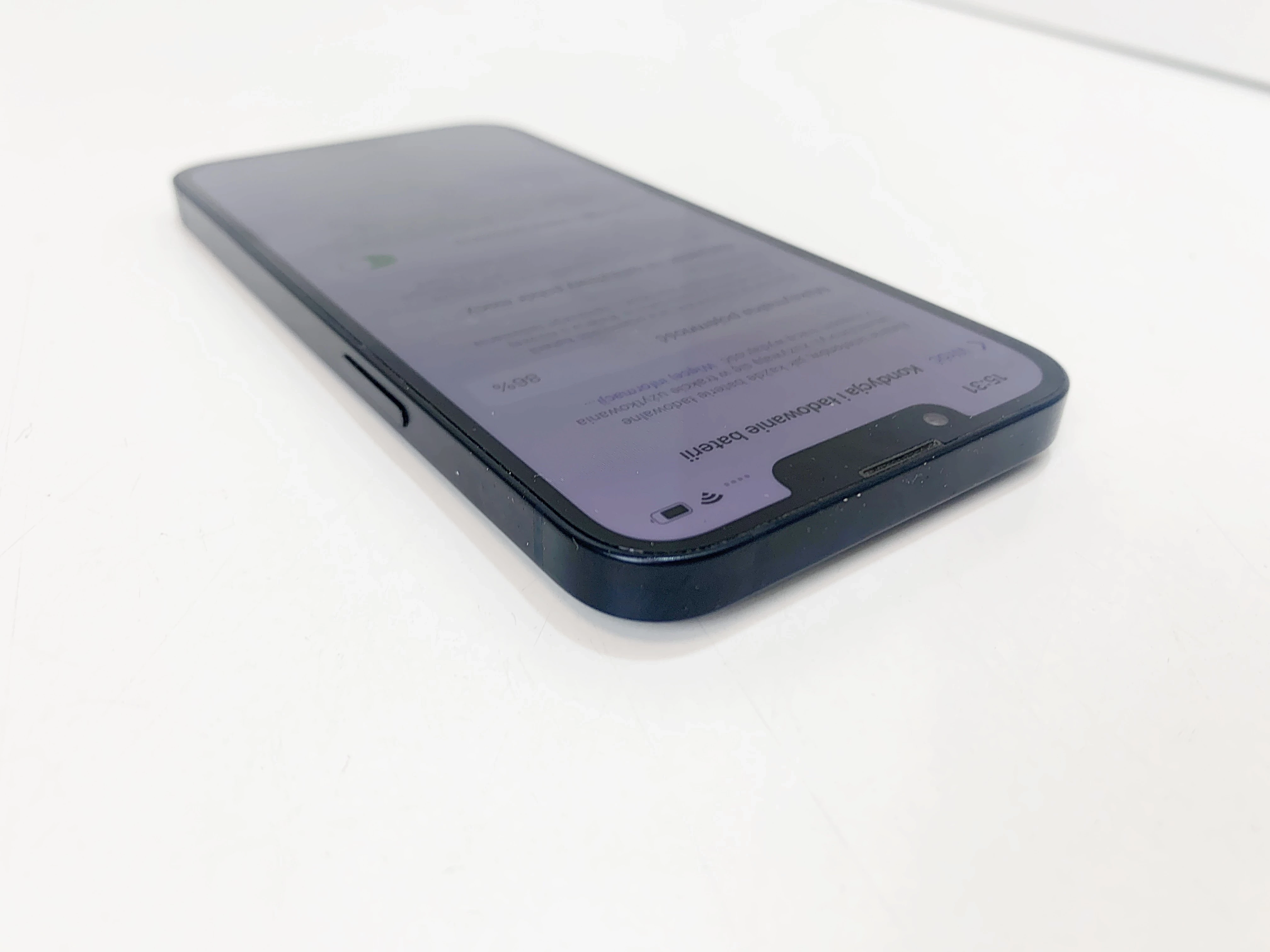 telefon-iphone-13-128gb-przekatna-ekranu-610