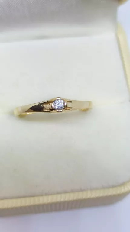 zloty-pierscionek-14k-z-brylantem-marka-inna-marka