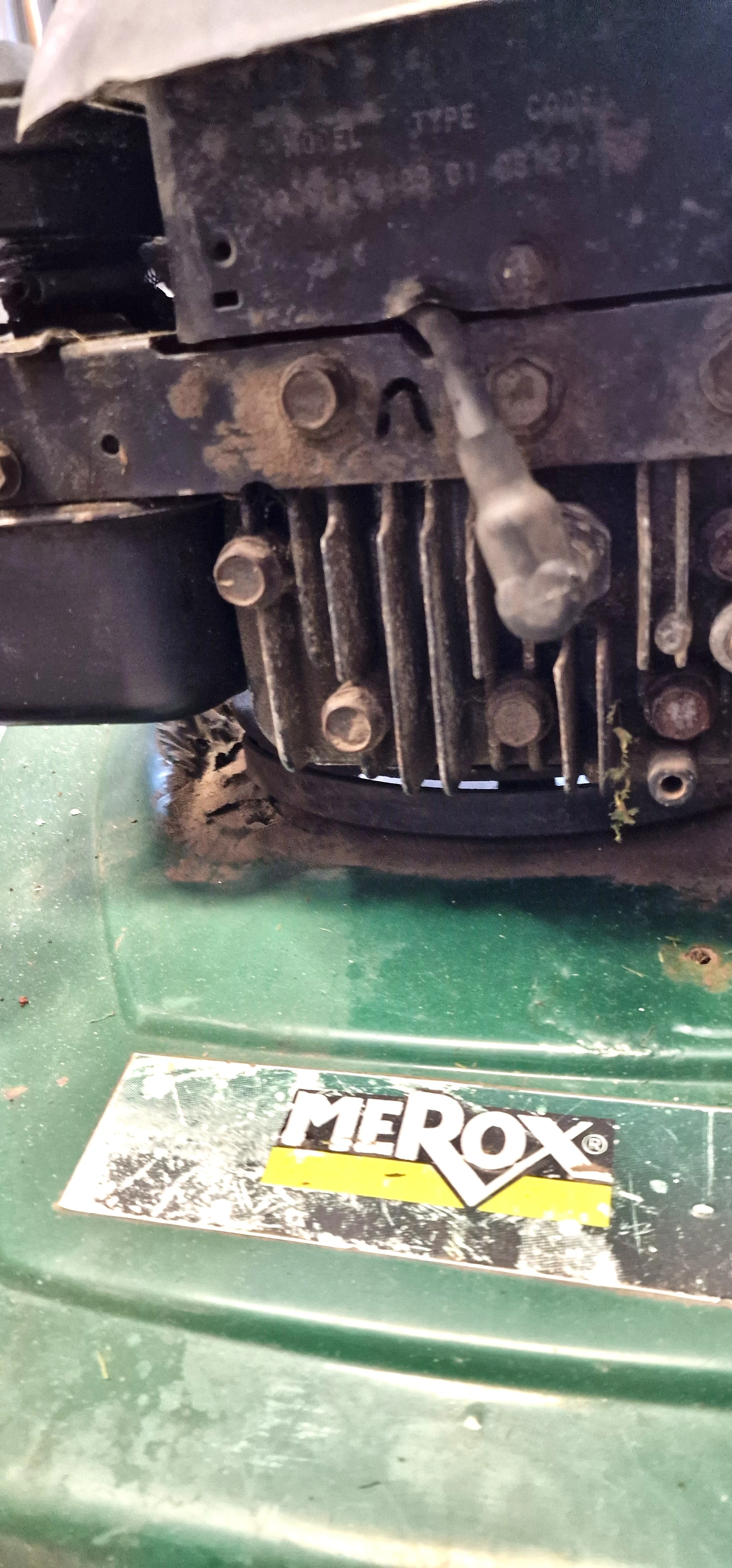 kosiarka-spalinowa-merox-276507-pojemnosc-silnika-265