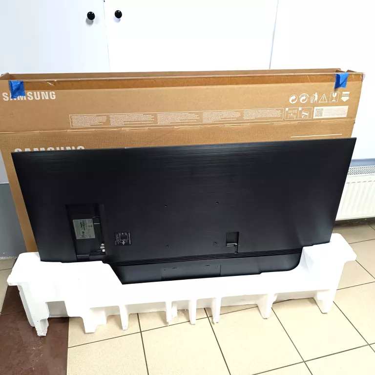 TELEWIZOR SAMSUNG QE55Q77A 55" QLED KOMPLET + GWAR