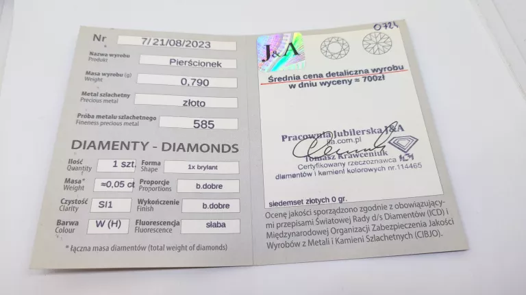 PIERŚCIONEK 14K Z DIAMENTEM