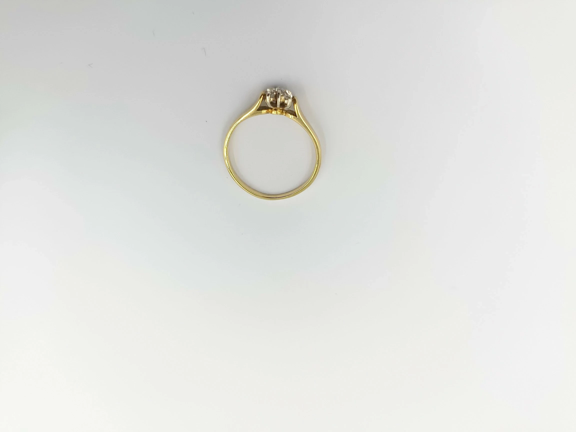 wyrob-jubilerski-uzywany-pierscionek-marka-bez-marki