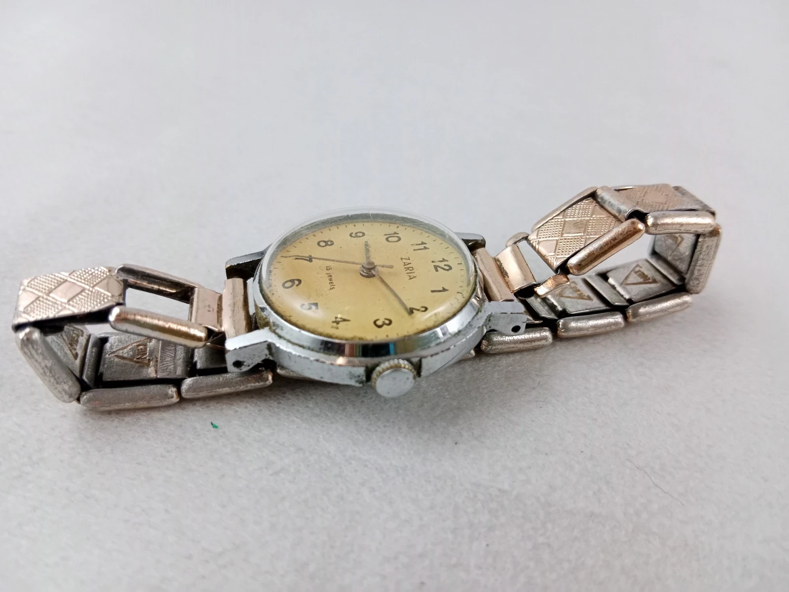 zegarek-zaria-15-jewels-stan-nie-wymaga-renowacji