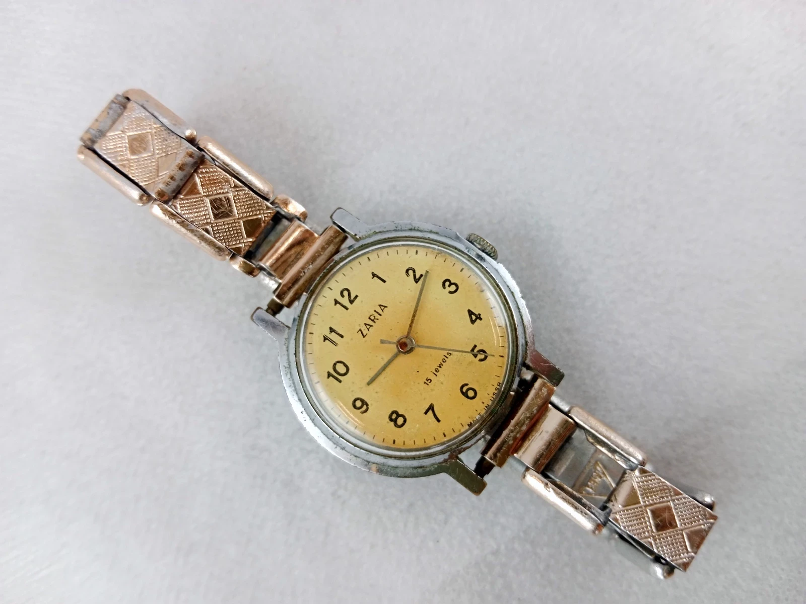 zegarek-zaria-15-jewels-al-niepodleglosci-63u-monki