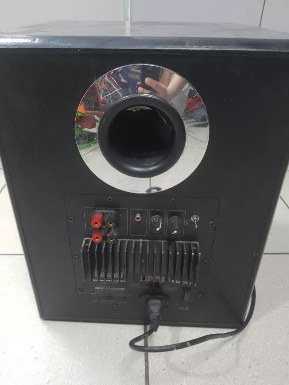 SUBWOOFER MAGNAT MONITOR SUPREME 302A OPIS