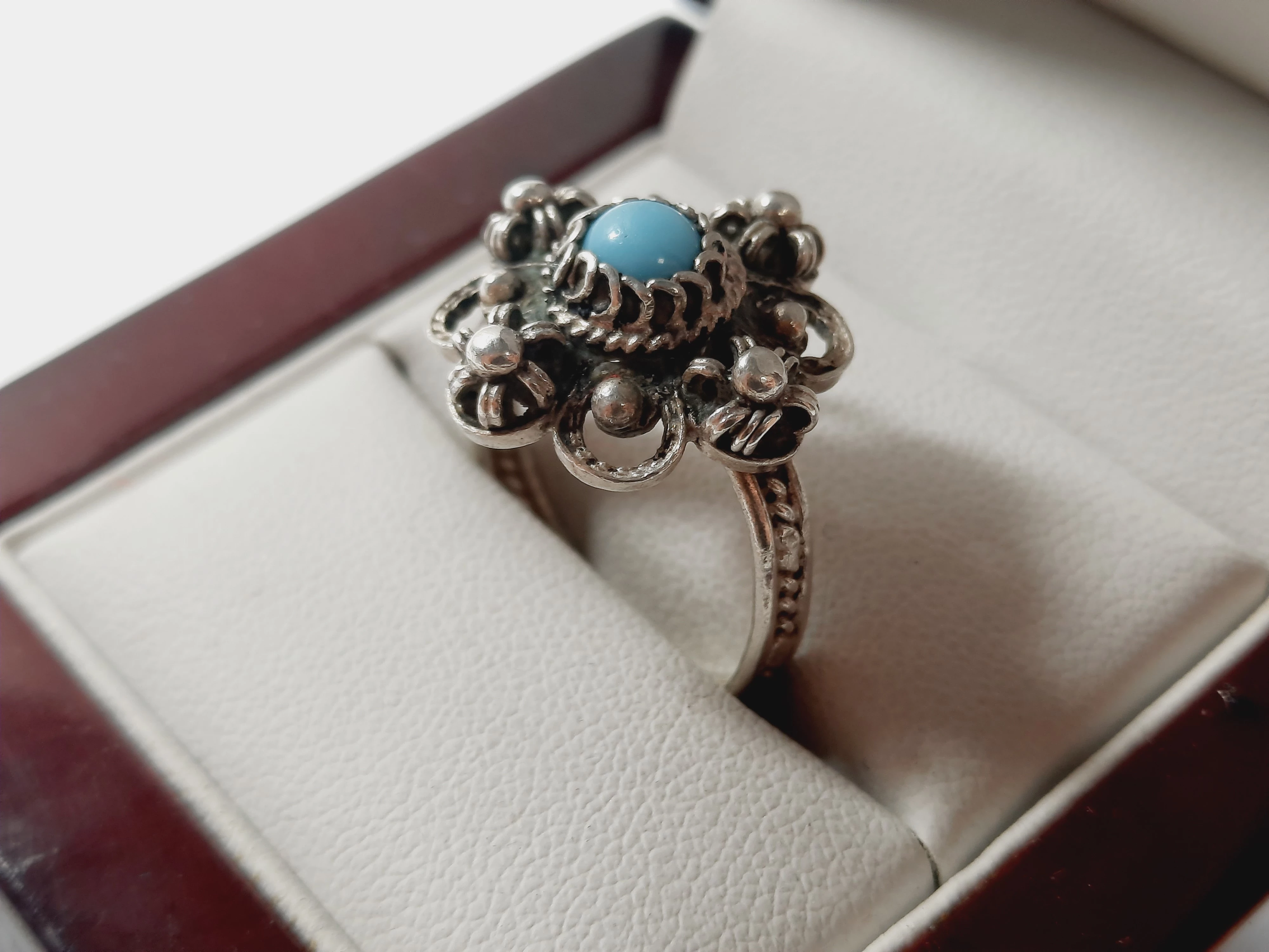 srebrny-stary-pierscionek-pr800-w390-rodzaj-rekodzielo