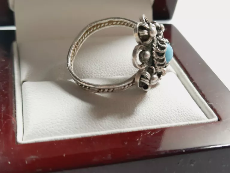 srebrny-stary-pierscionek-pr800-w390-kolor-dominujacy-srebrny