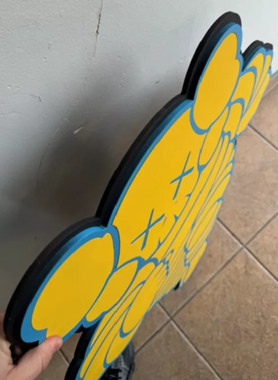 OBRAZ KAWS ŹÓŁTY