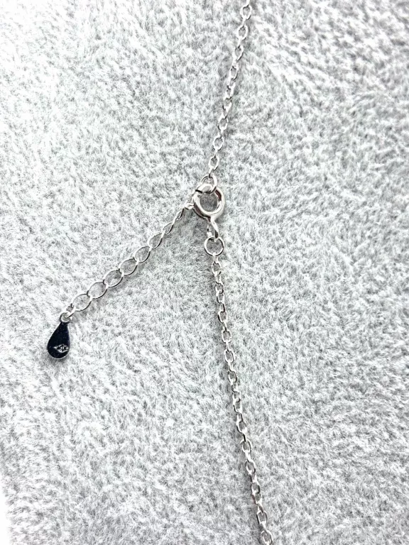 wyjatkowy-srebrny-lancuszek-z-kolorowym-akcentem-925-32g-stan-11323-2