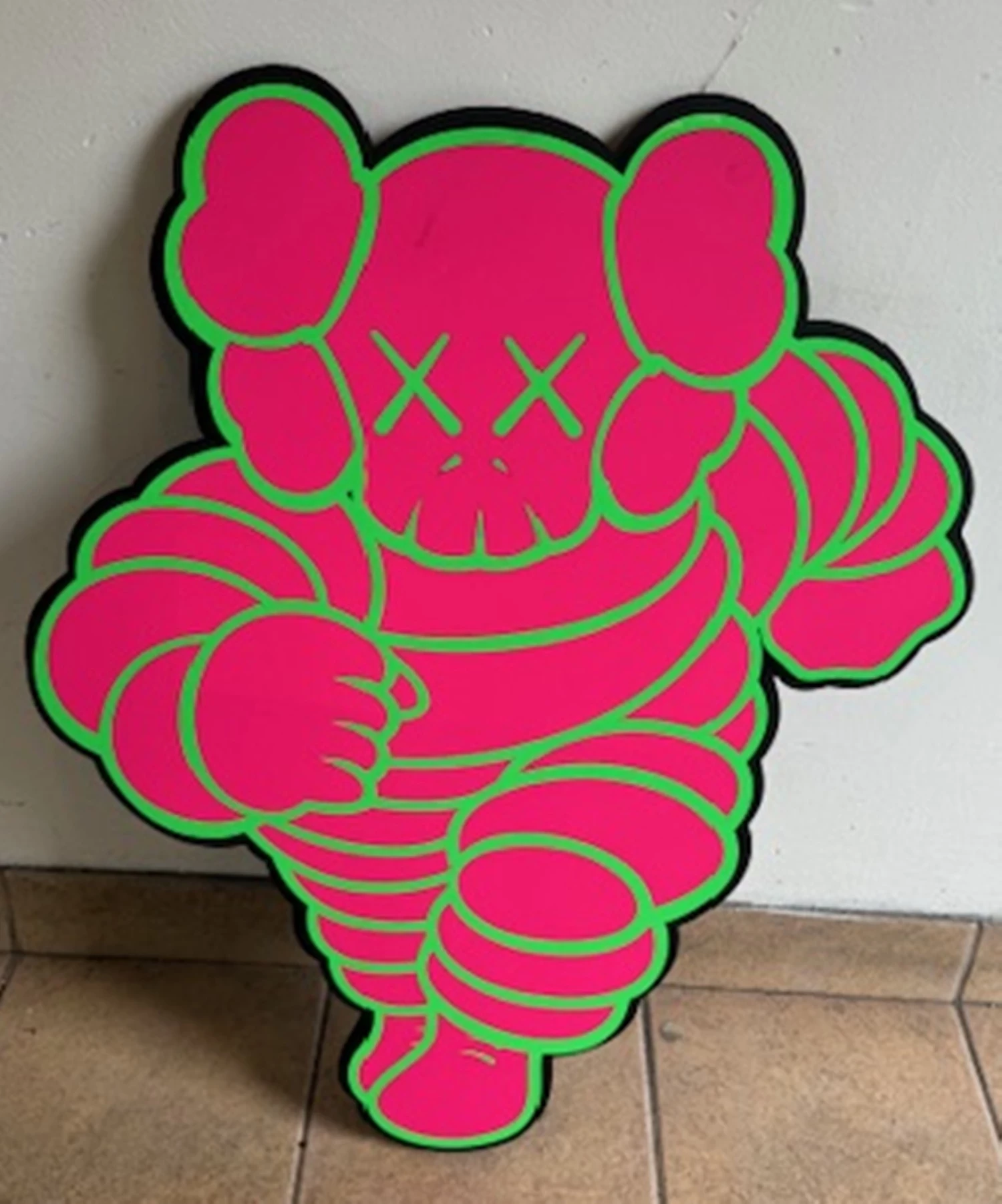 OBRAZ KAWS RÓŻOWY | Obrazki i obrazy | Loombard.pl