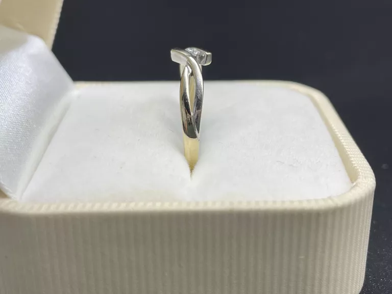 pierscionek-zloto-14-z-brylantem-material-zloto