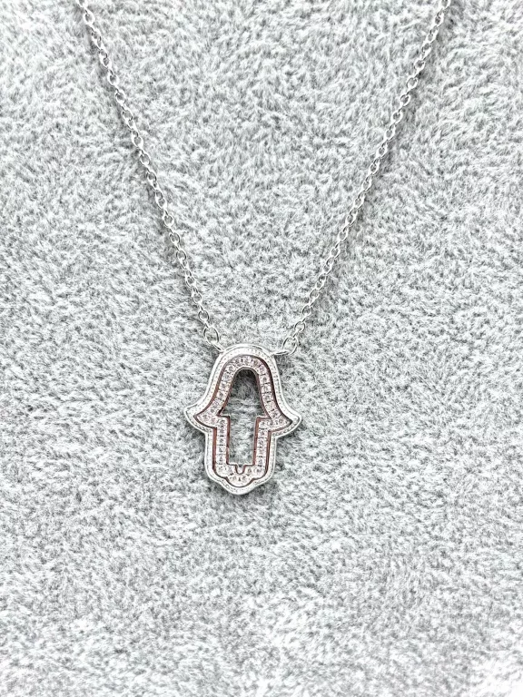 ZACHWYCAJĄCY SREBRNY ŁAŃCUSZEK Z MOTYWEM HAMSY 925 4,5G