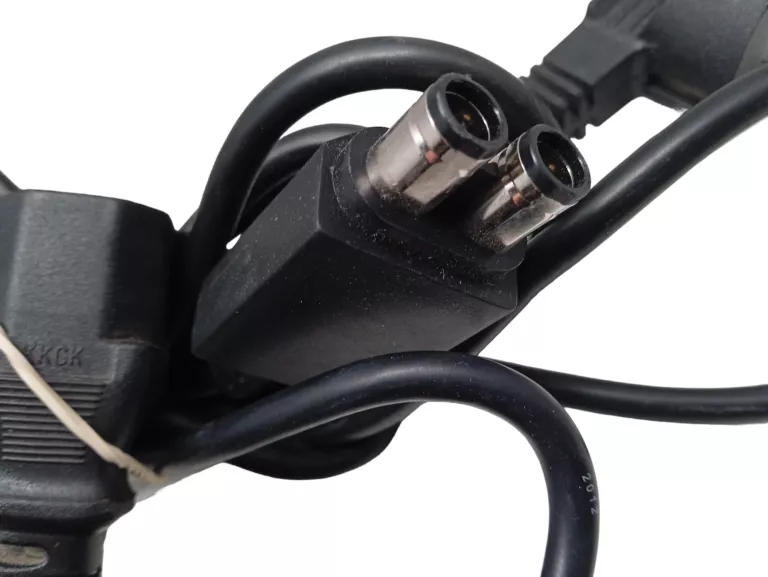 zasilacz-do-konsoli-xbox-360-slim-ean-gtin-740614804013