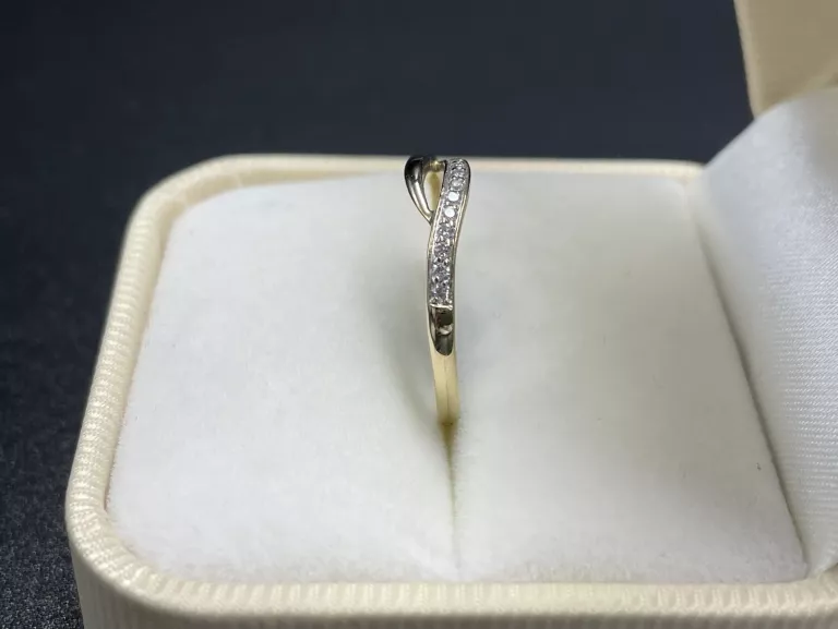 pierscionek-zloto-14k-11-brylantow-material-zloto