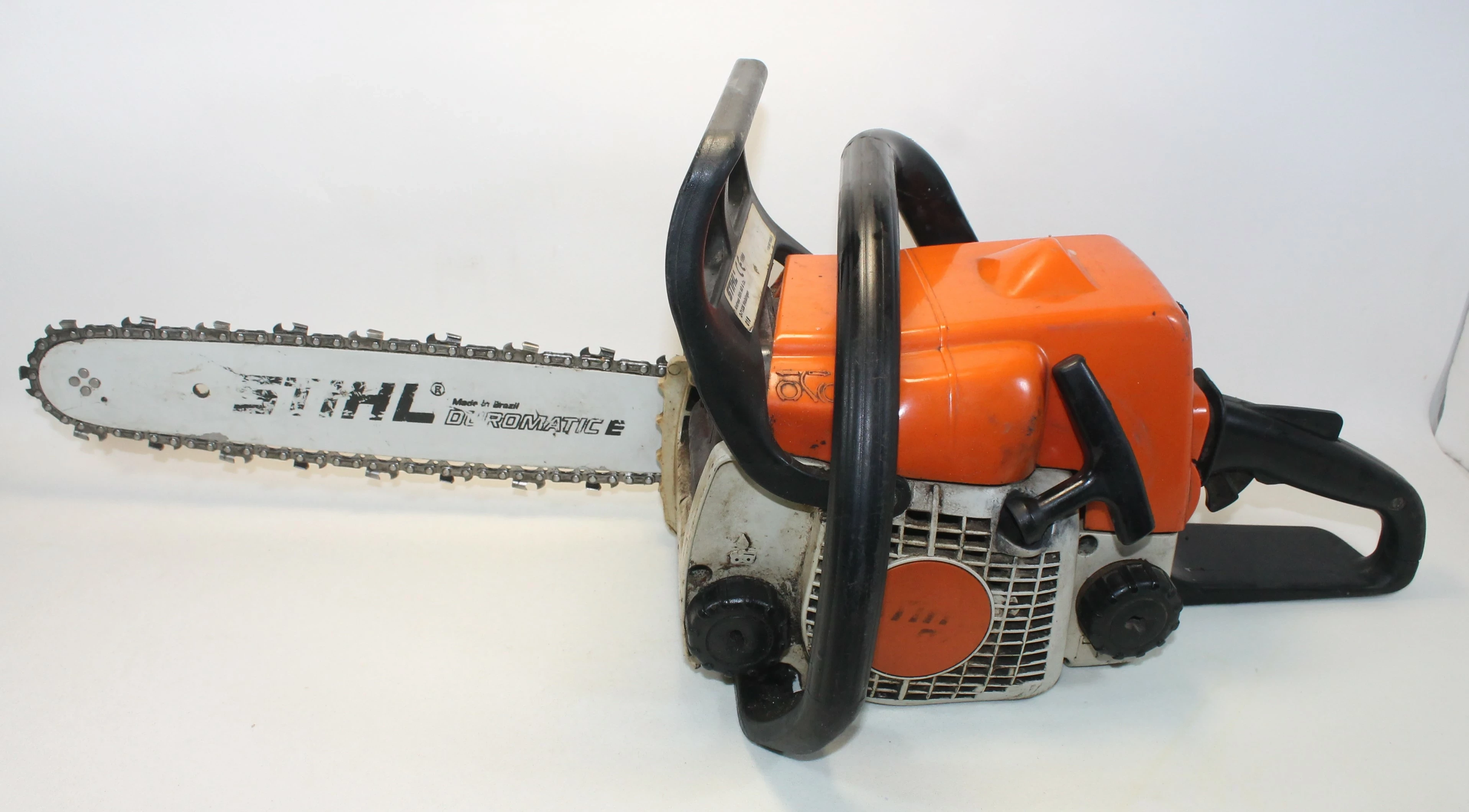 pila-spalinowa-stihl-d-71336-zasilanie-spalinowe