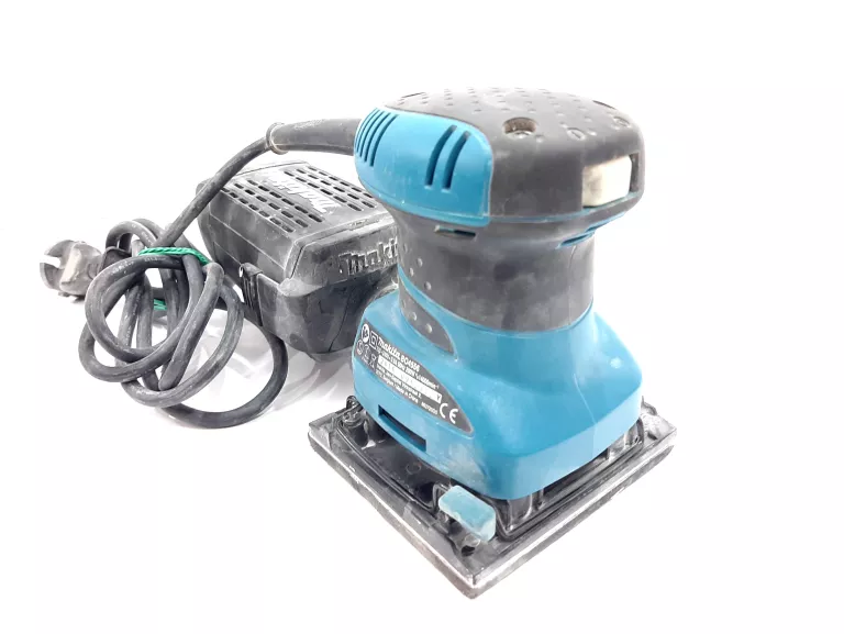 SZLIFIERKA OSCYLACYJNA MAKITA BO4556
