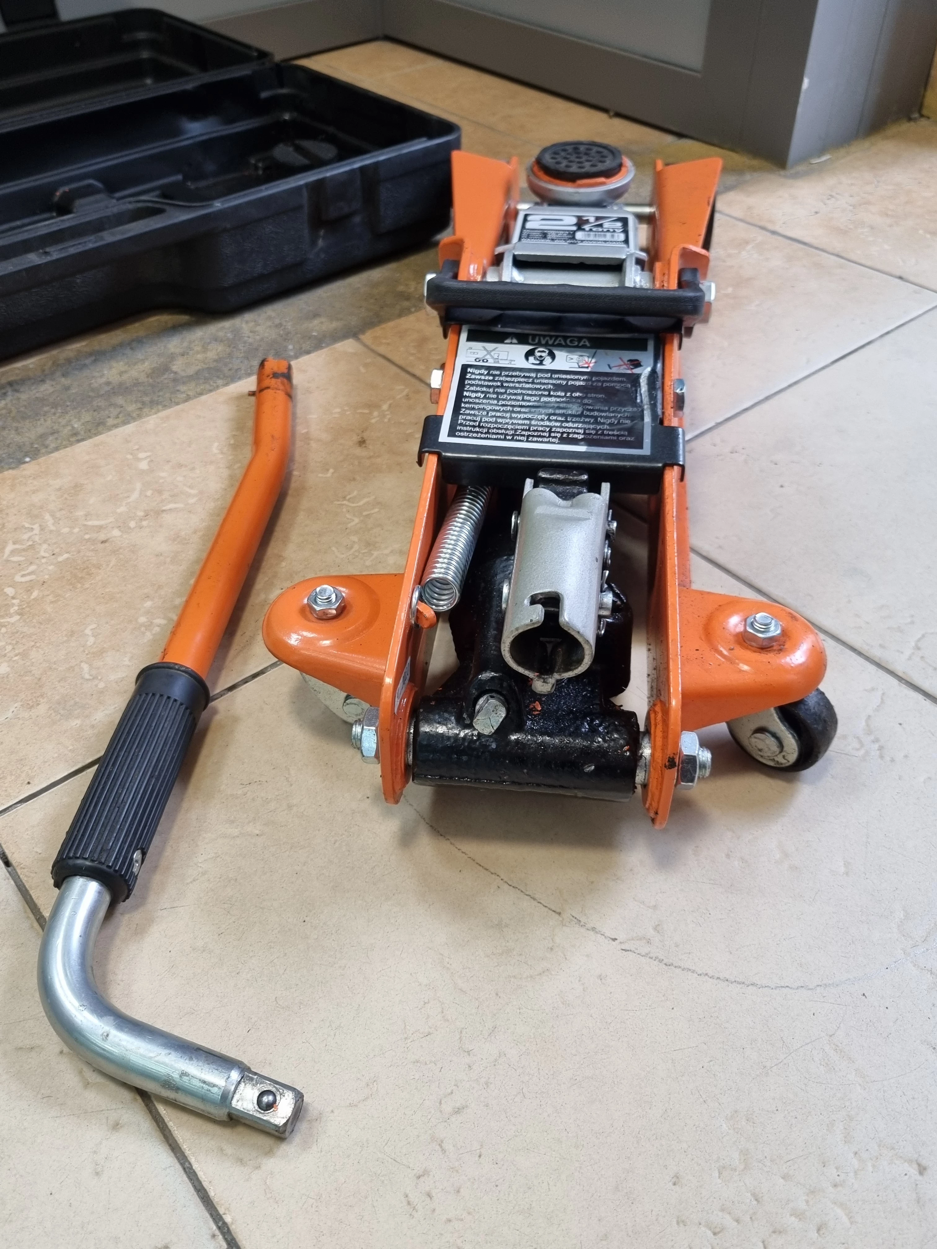 podnosnik-niskoprofilowy-bjc-m80231-walizka-marka-bjc