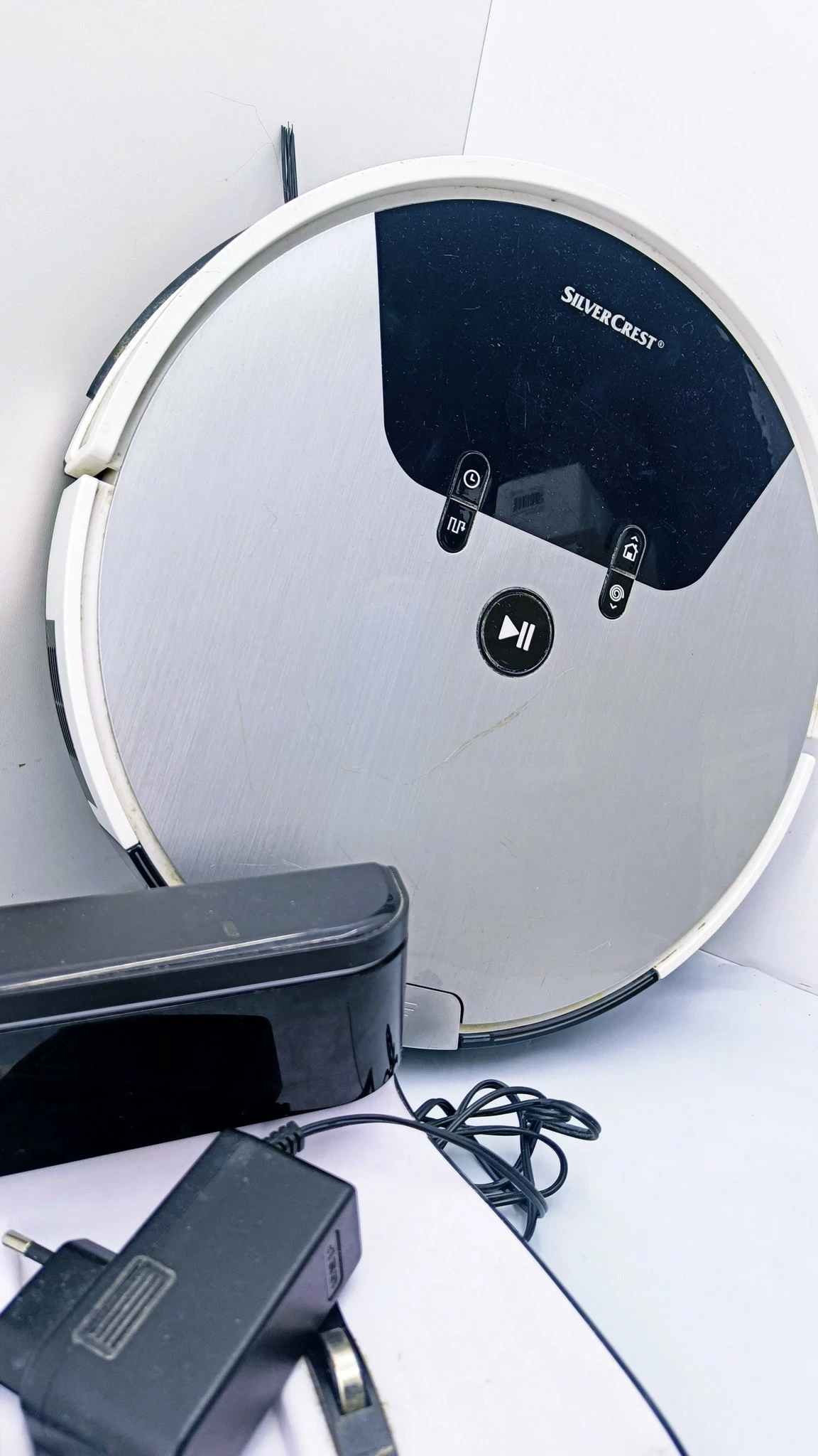 robot-sprzatajacy-silvercrest-ssra-1-stacja-ladujaca-stan-uzywany