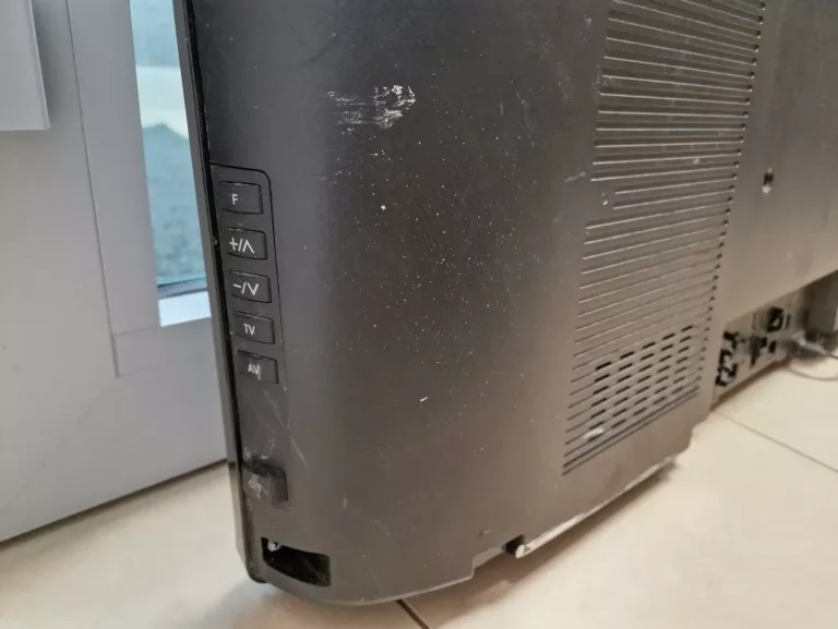 TELEWIZOR PANASONIC TX-L32C20E