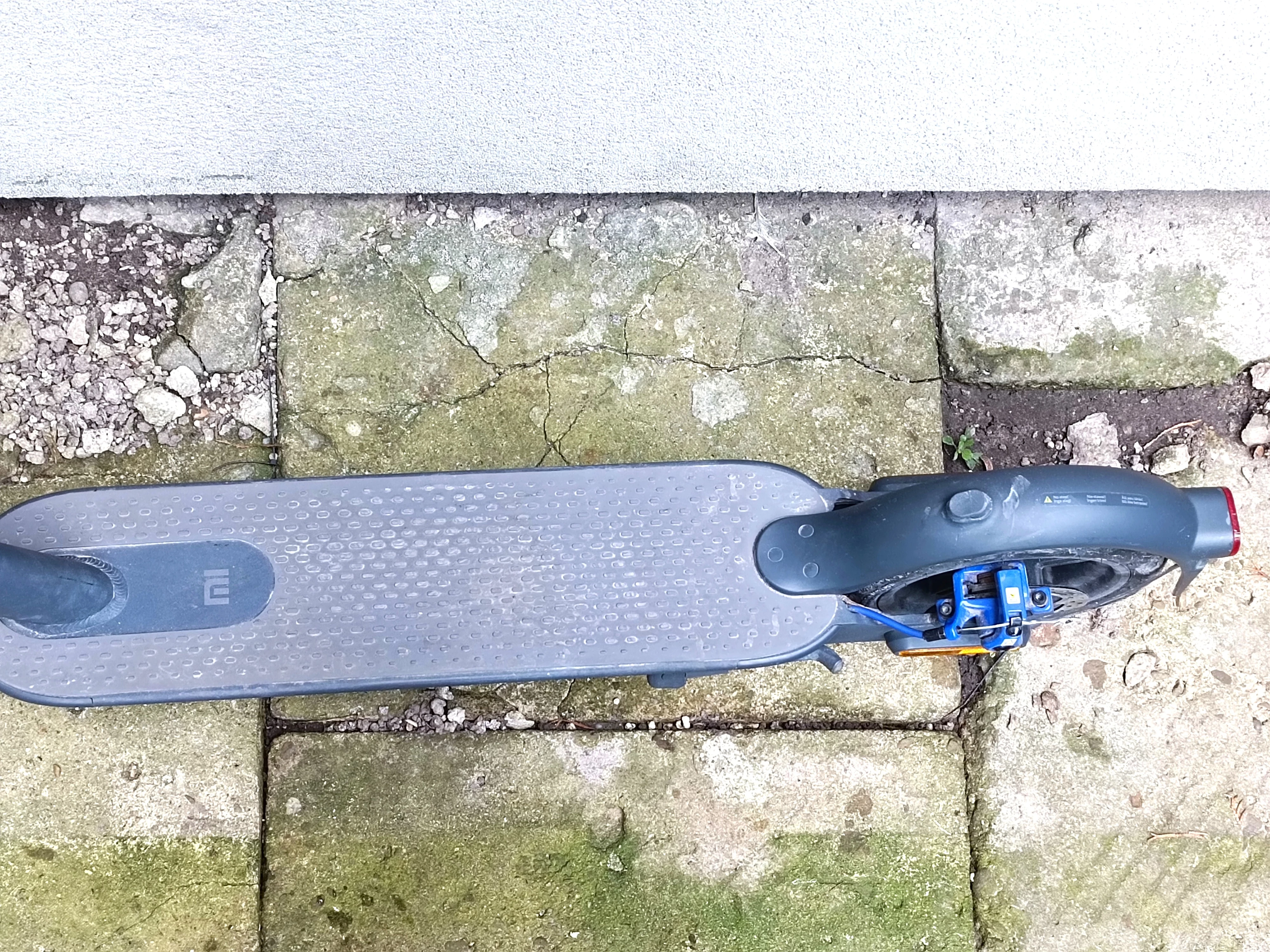 hulajnoga-mi-electric-scooter-3-moc-silnika-60000