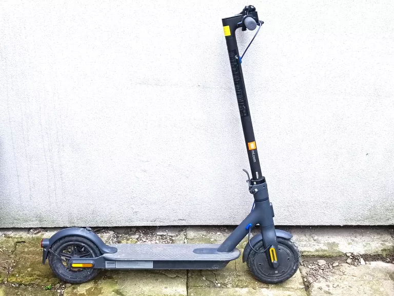 hulajnoga-mi-electric-scooter-3-marka-xiaomi