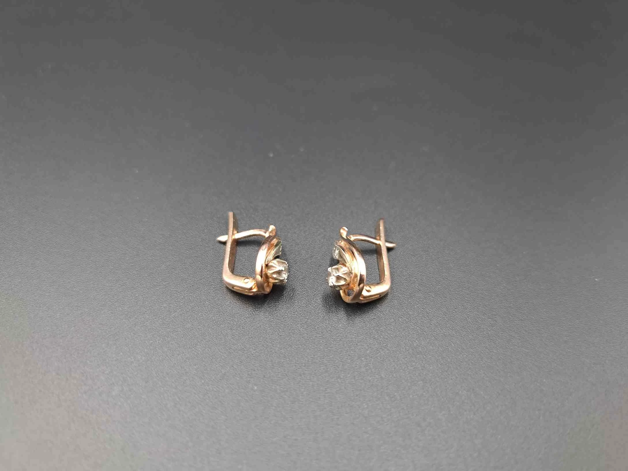 wyrob-jubilerski-uzywany-kolczyki-rodzaj-wyrob-jubilerski