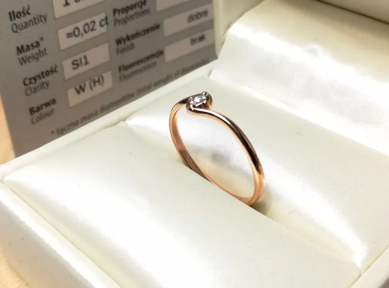 zloty-pierscionek-zreczynowy-z-brylantem-128g-585-r17-ean-gtin-5903772003284