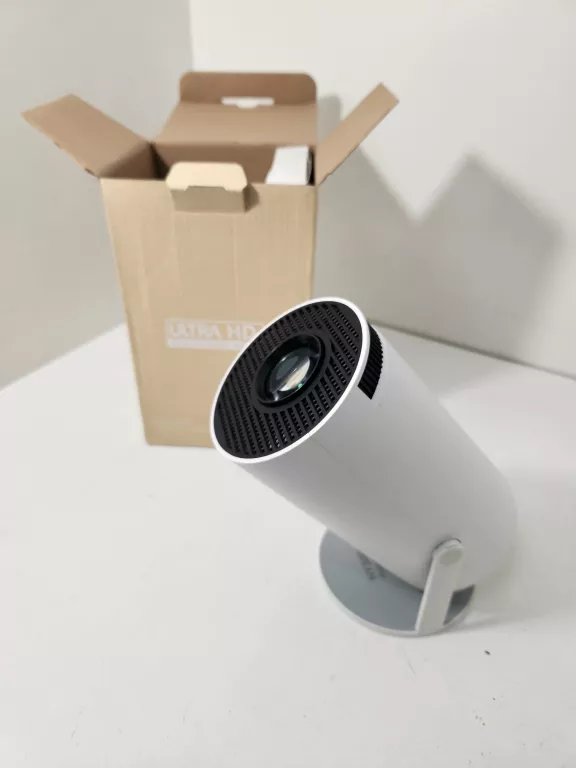 obrotowy-mini-projektor-rzutnik-full-hd-hy300-kosciuszki-641-olsztyn