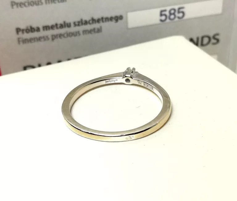 zloty-pierscionek-z-bialego-zlota-z-brylantem-wk-184gr-585-r165-kamien-17088-128