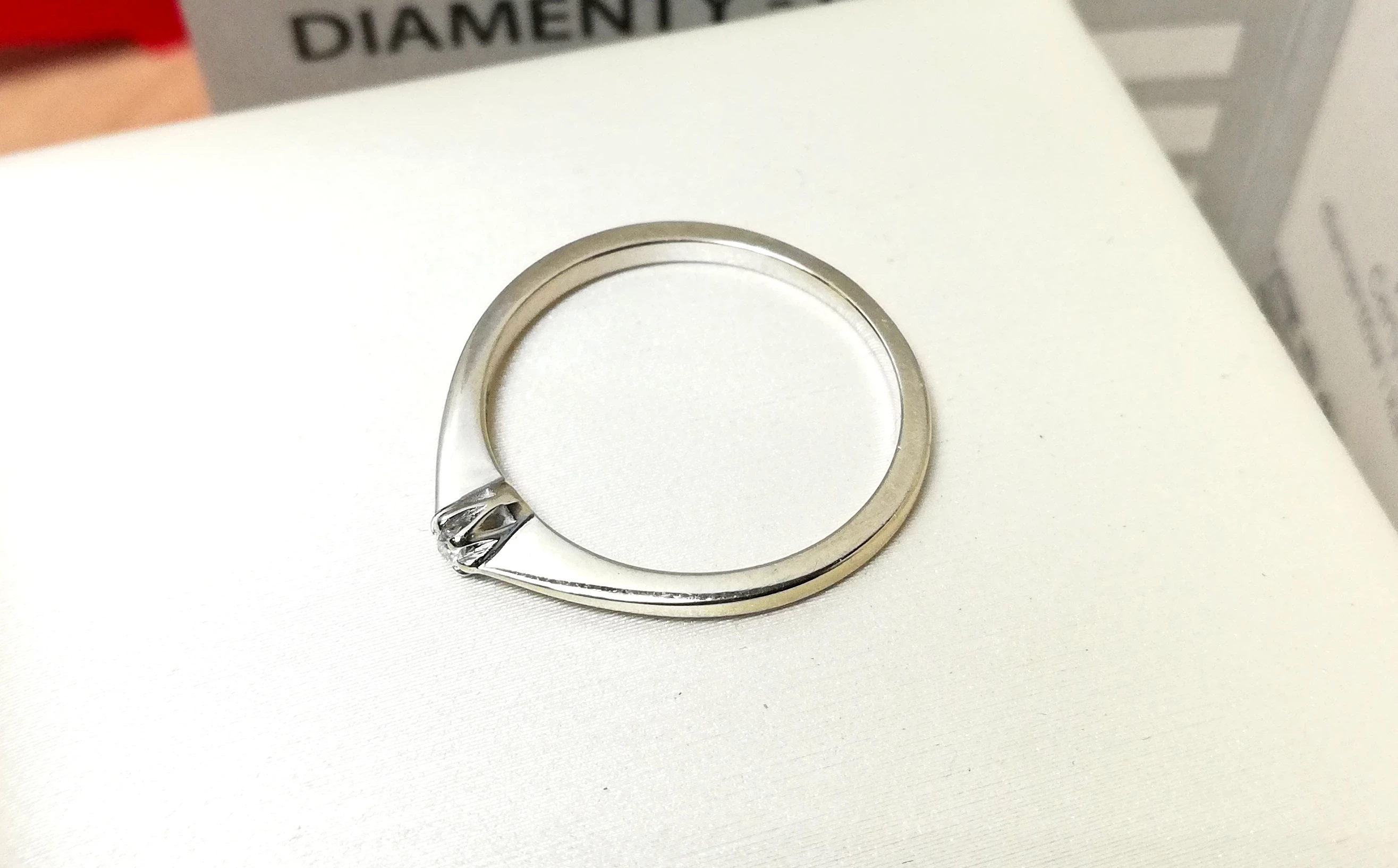 zloty-pierscionek-z-bialego-zlota-z-brylantem-wk-184gr-585-r165-rozmiarsrednica-wew-mm-372-16