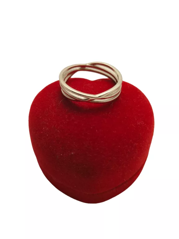 CIEKAWY SREBRNY PIERŚCIONEK  2,40G