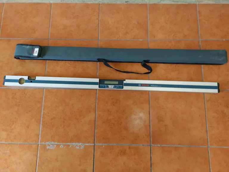 POZIOMICA CYFROWA BOSCH GIM 120