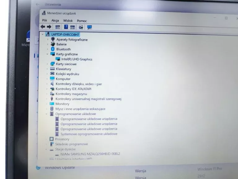 LAPTOP LENOVO V15 G2 ITL