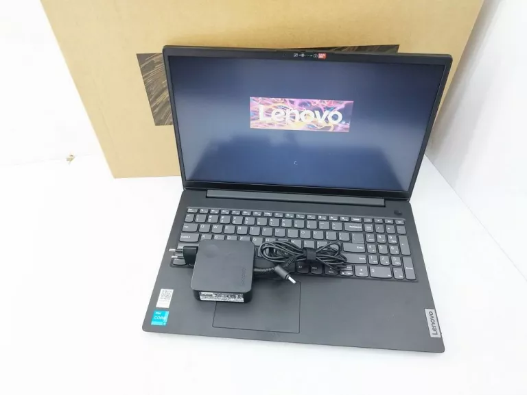 LAPTOP LENOVO V15 G2 ITL