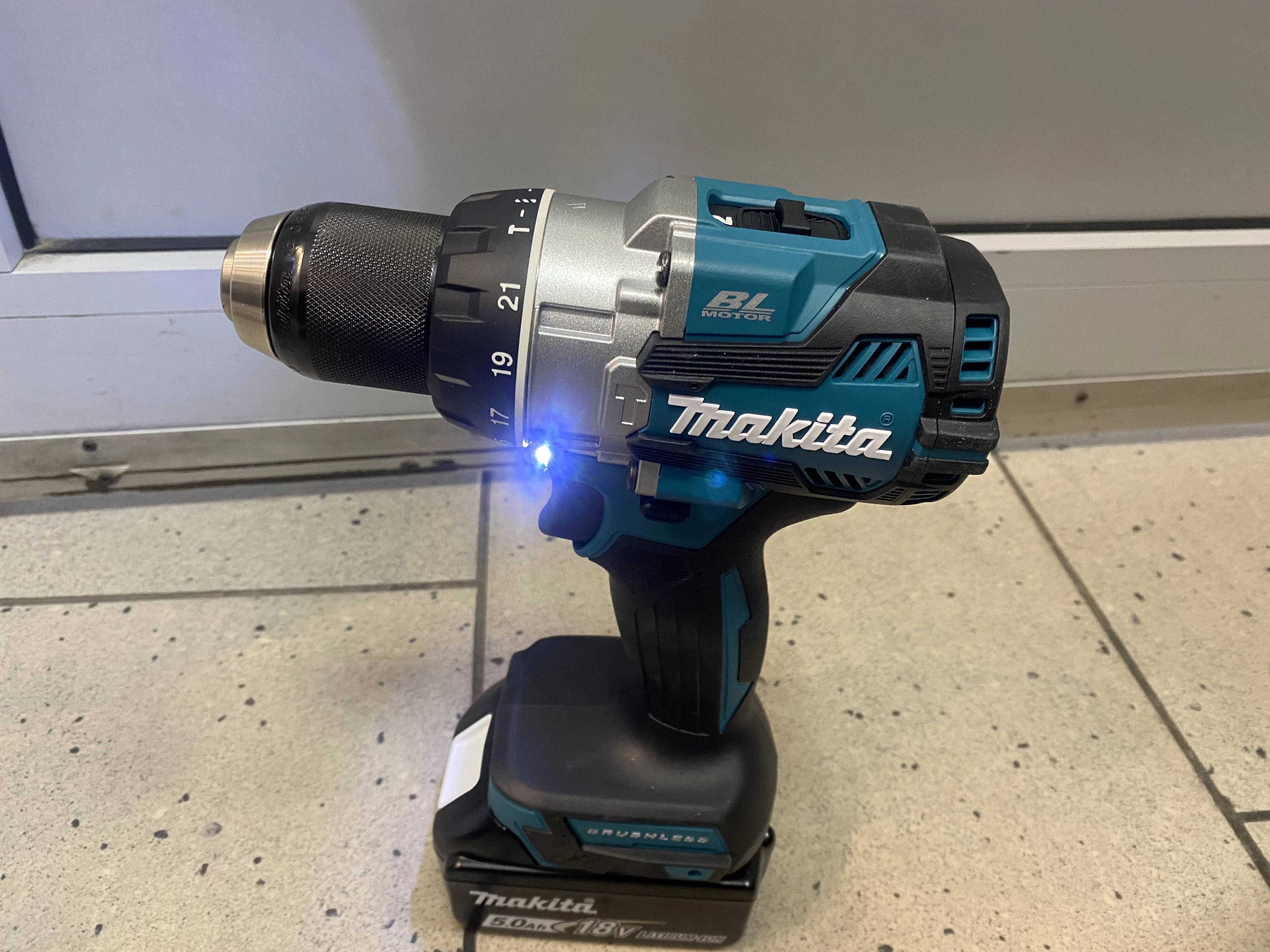 wiertarko-wkretarka-makita-dhp489-zestaw-wolnosci-239-zabrze-sj