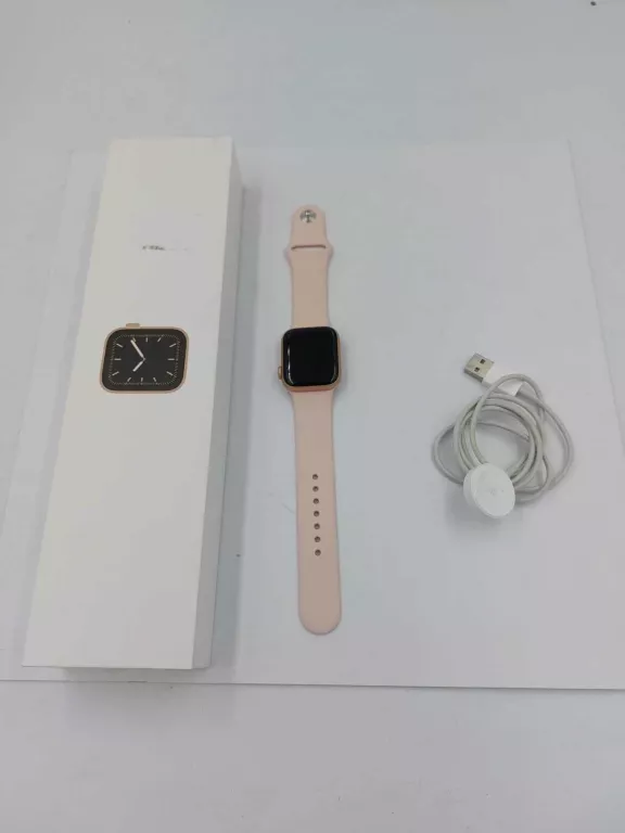 SMARTWATCH APPLE WATCH SERIES 5