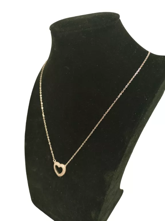 ŚLICZNA SREBRNA CELEBRYTKA SERDUSZKO 3,10G